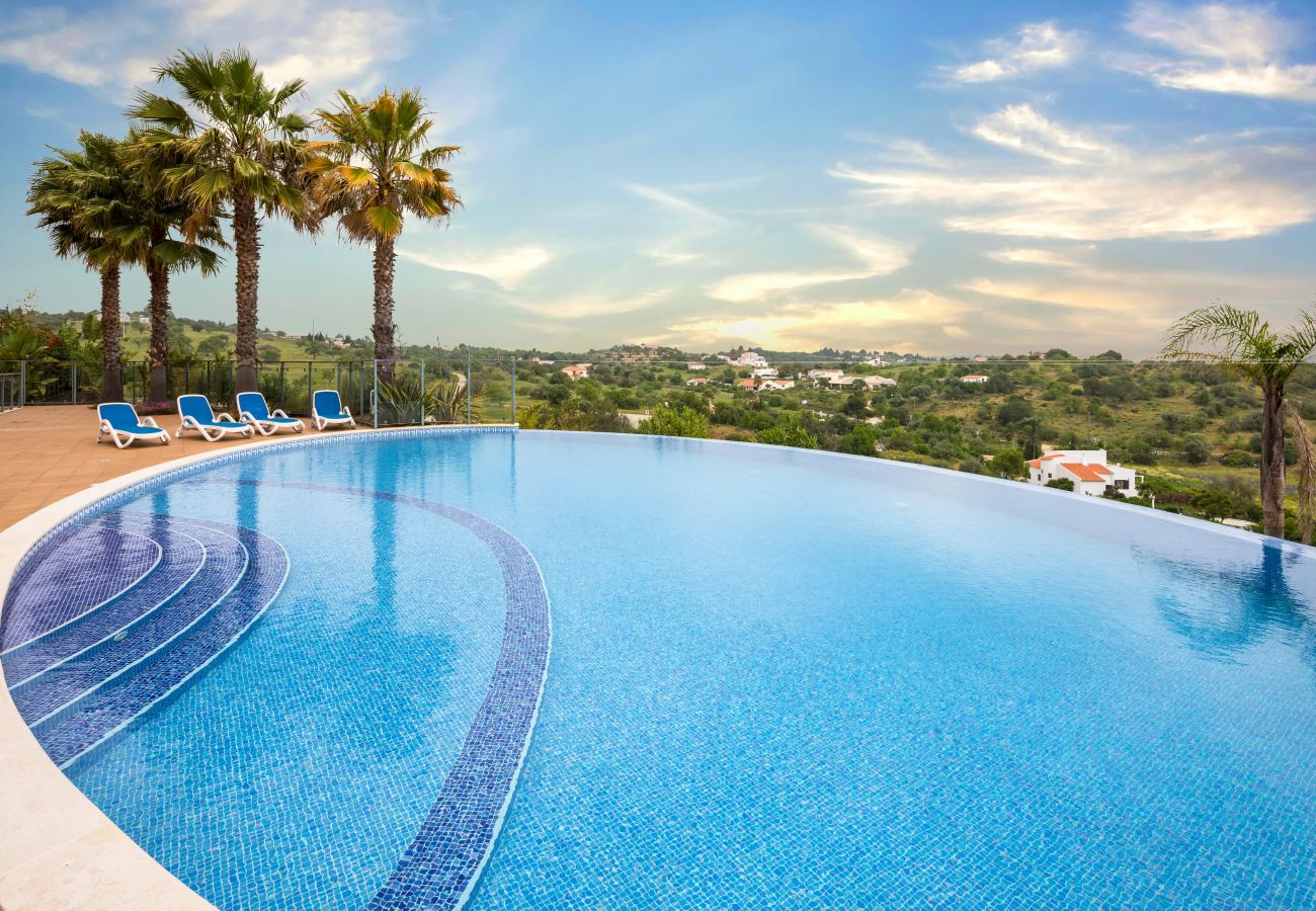 Appartement à Lagos - Pool & Sea View Apartment by Villas Key