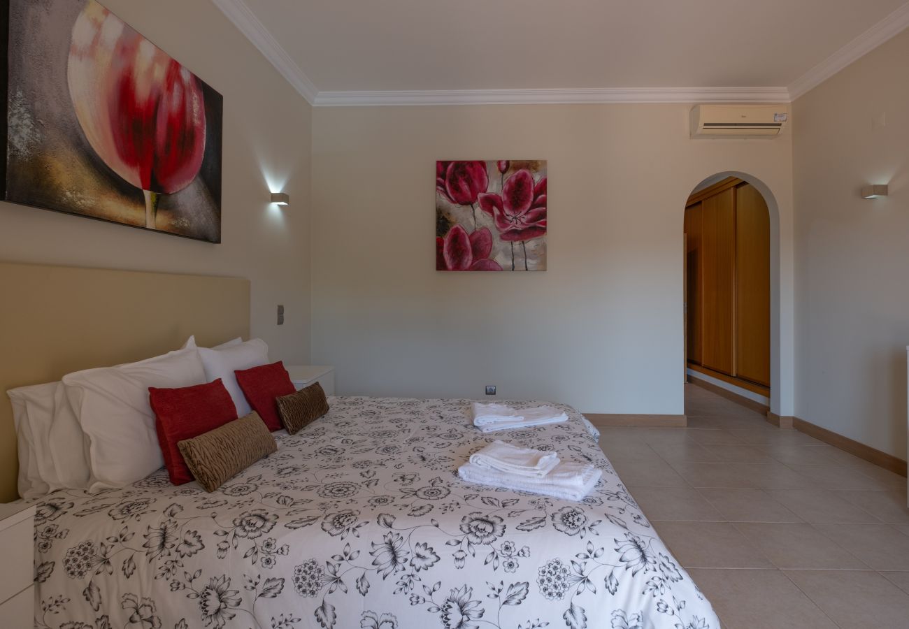 Maison à Lagos - Vila Girassol