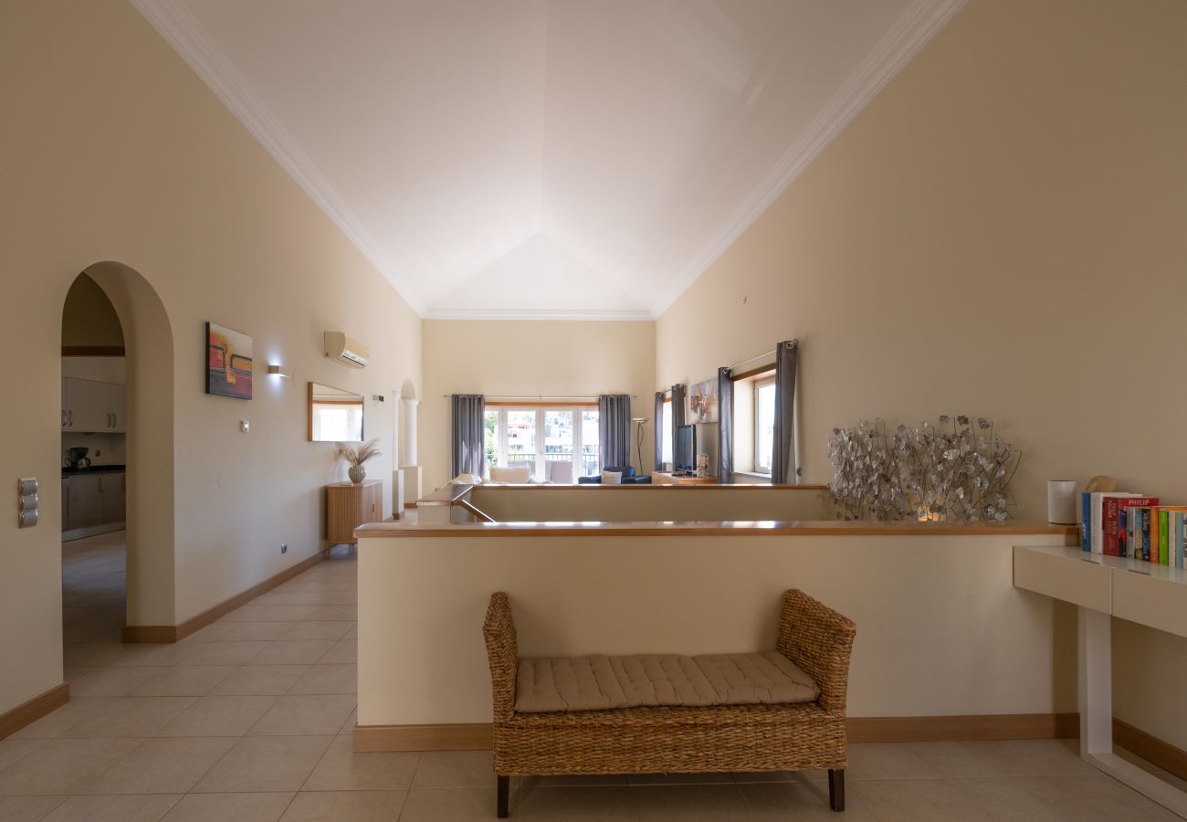 Maison à Lagos - Vila Girassol