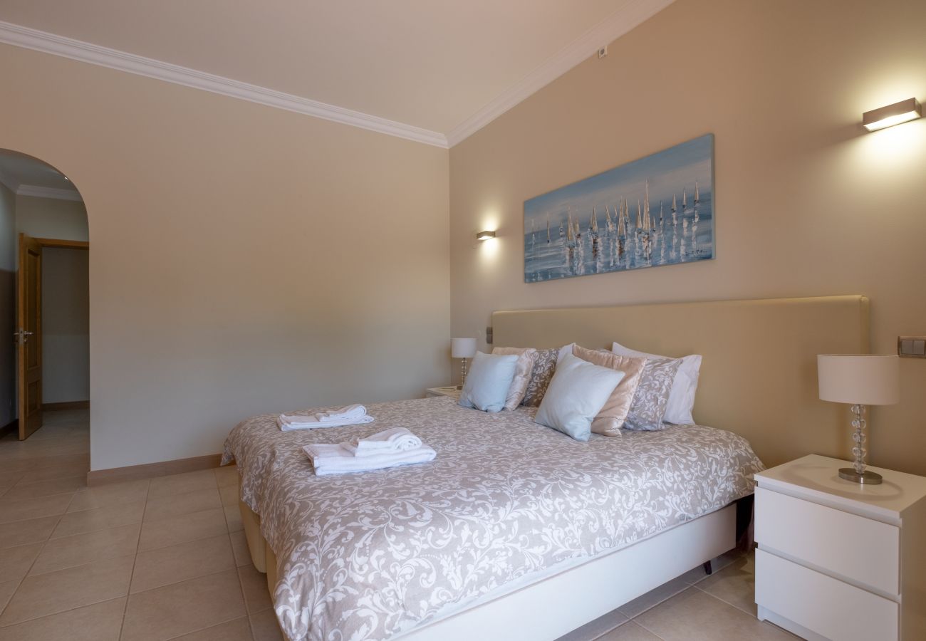 Maison à Lagos - Vila Girassol