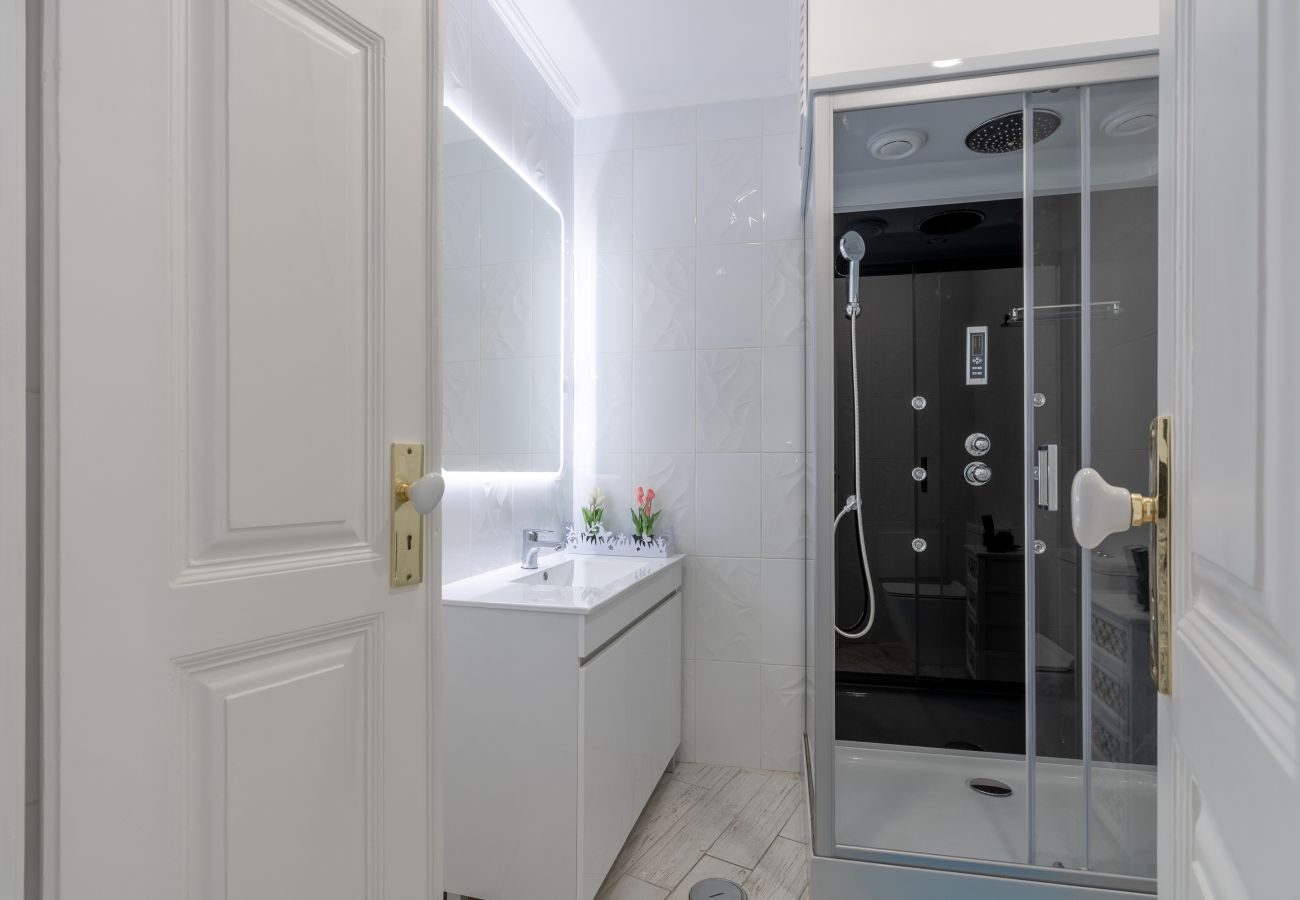 Apartamento em Lagos - Olhando o mar