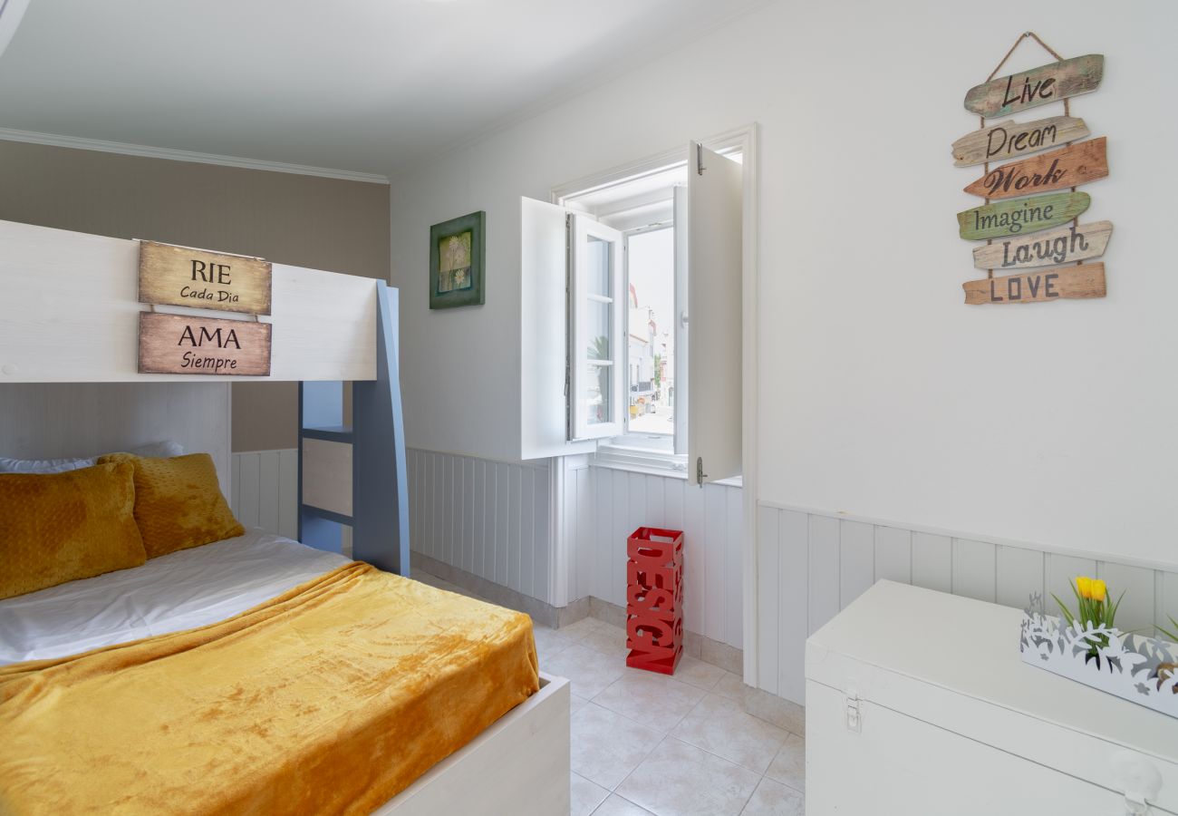 Apartamento em Lagos - Olhando o mar