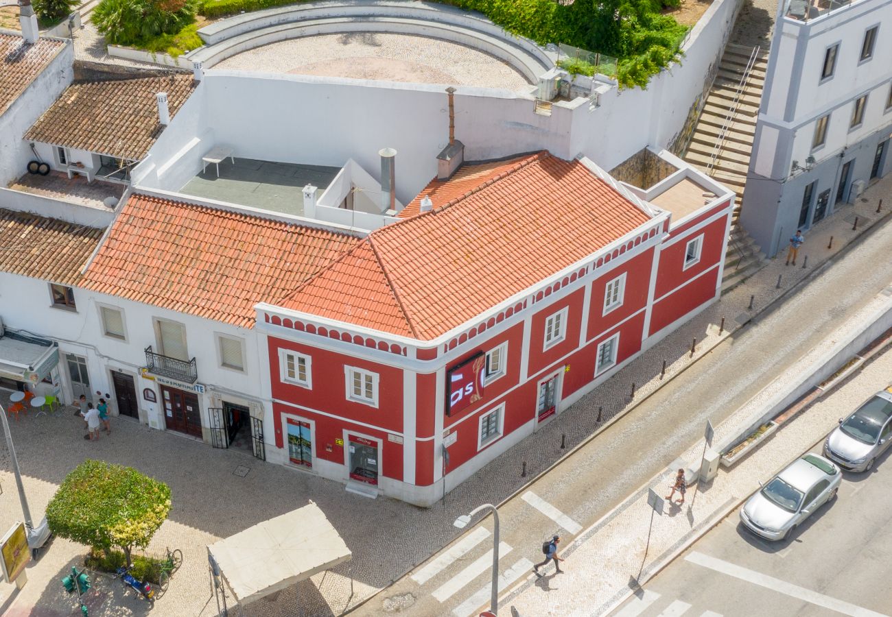 Apartamento em Lagos - Olhando o mar