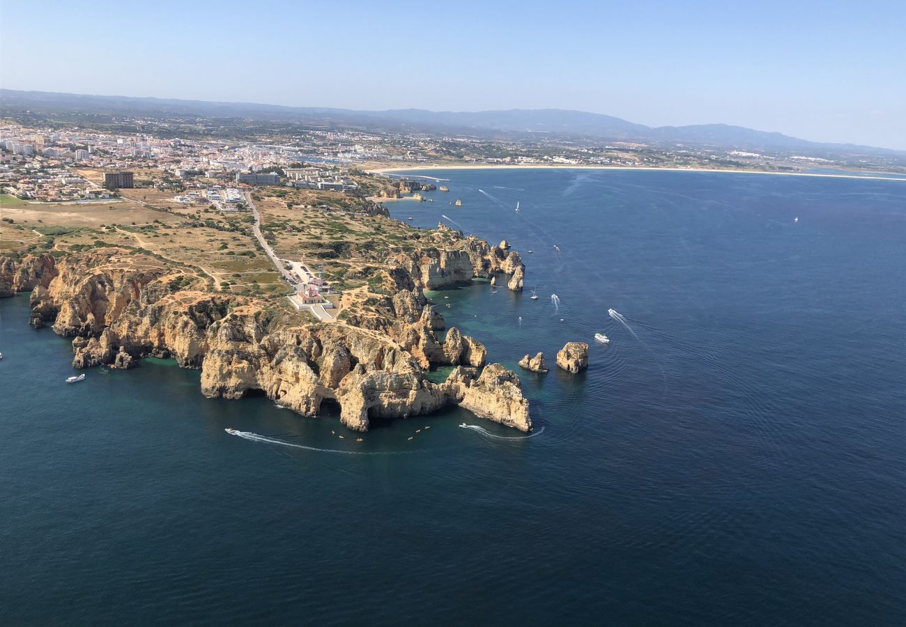 Apartamento em Lagos - Olhando o mar