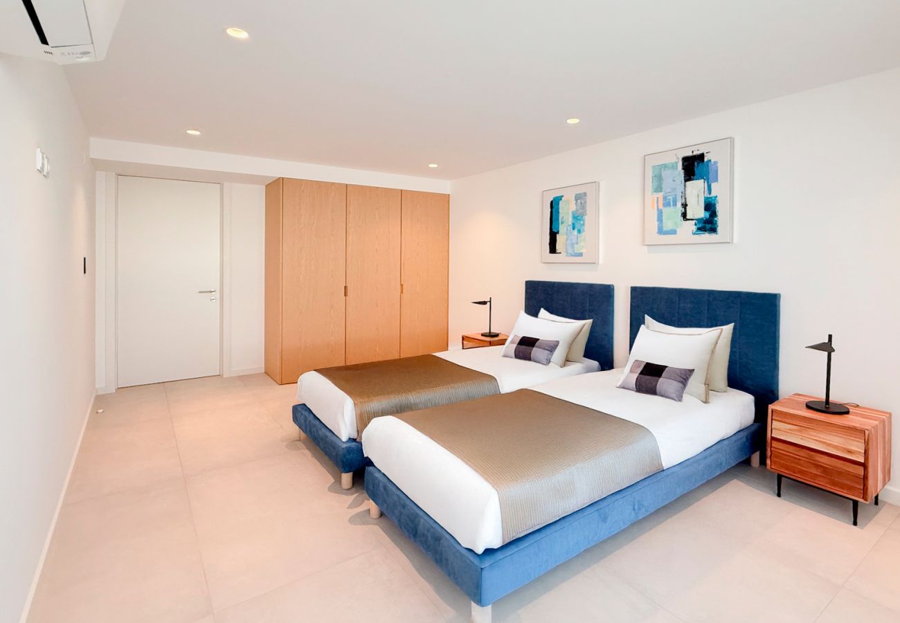 Apartamento em Lagos - Poolside Garden View Luxury Apartment