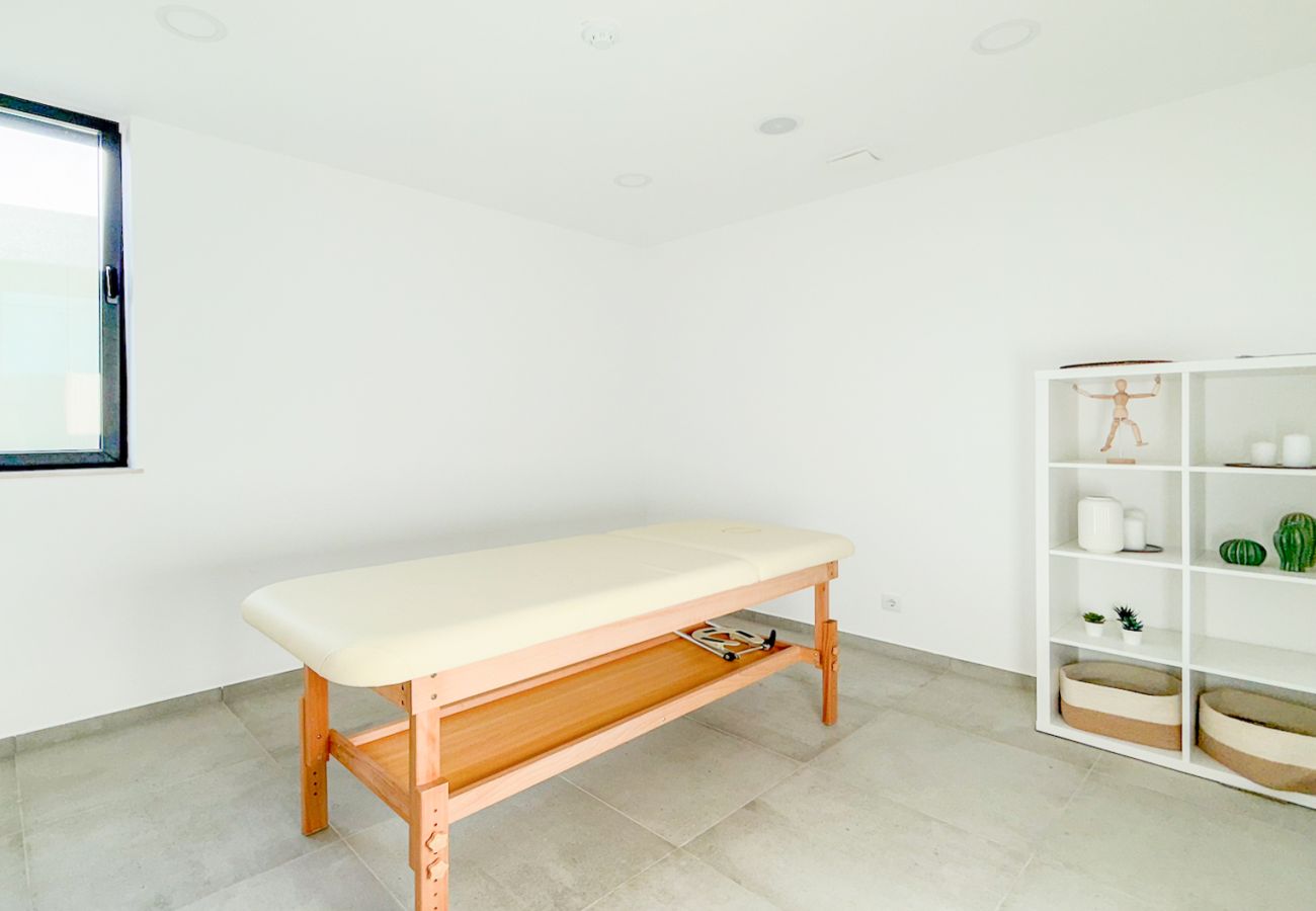 Apartamento em Lagos - Poolside Garden View Luxury Apartment