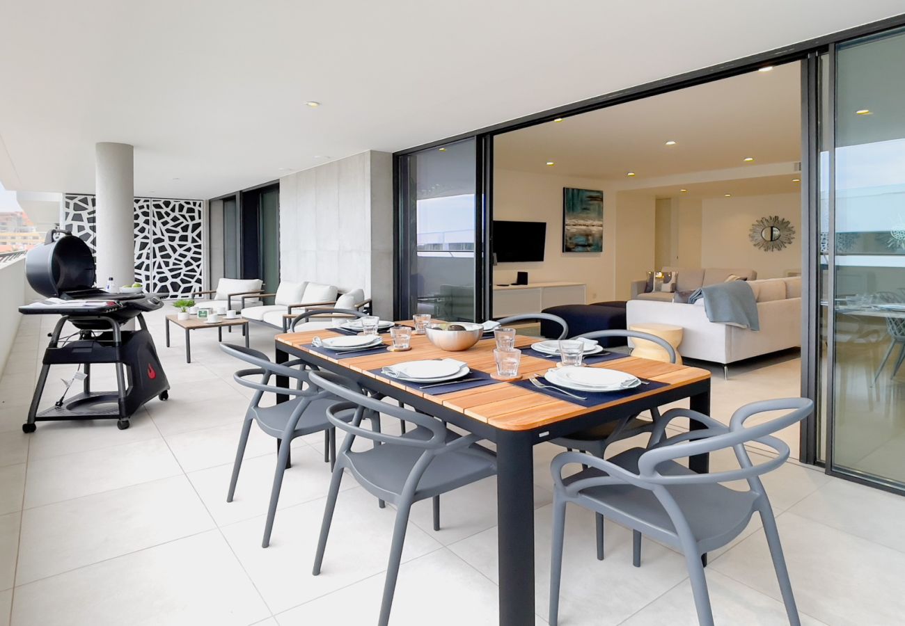 Apartment in Lagos - Poolside Garden View Luxury Apartment