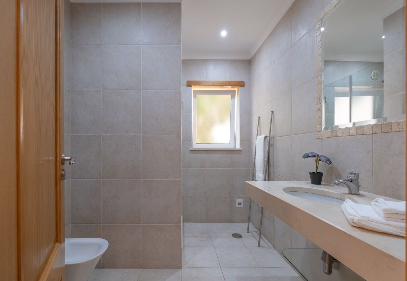 House in Lagos - Vila Girassol
