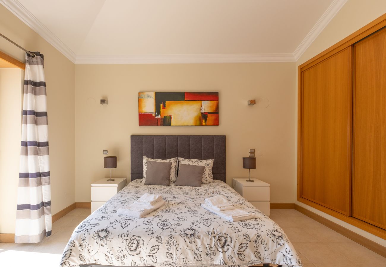 House in Lagos - Vila Girassol
