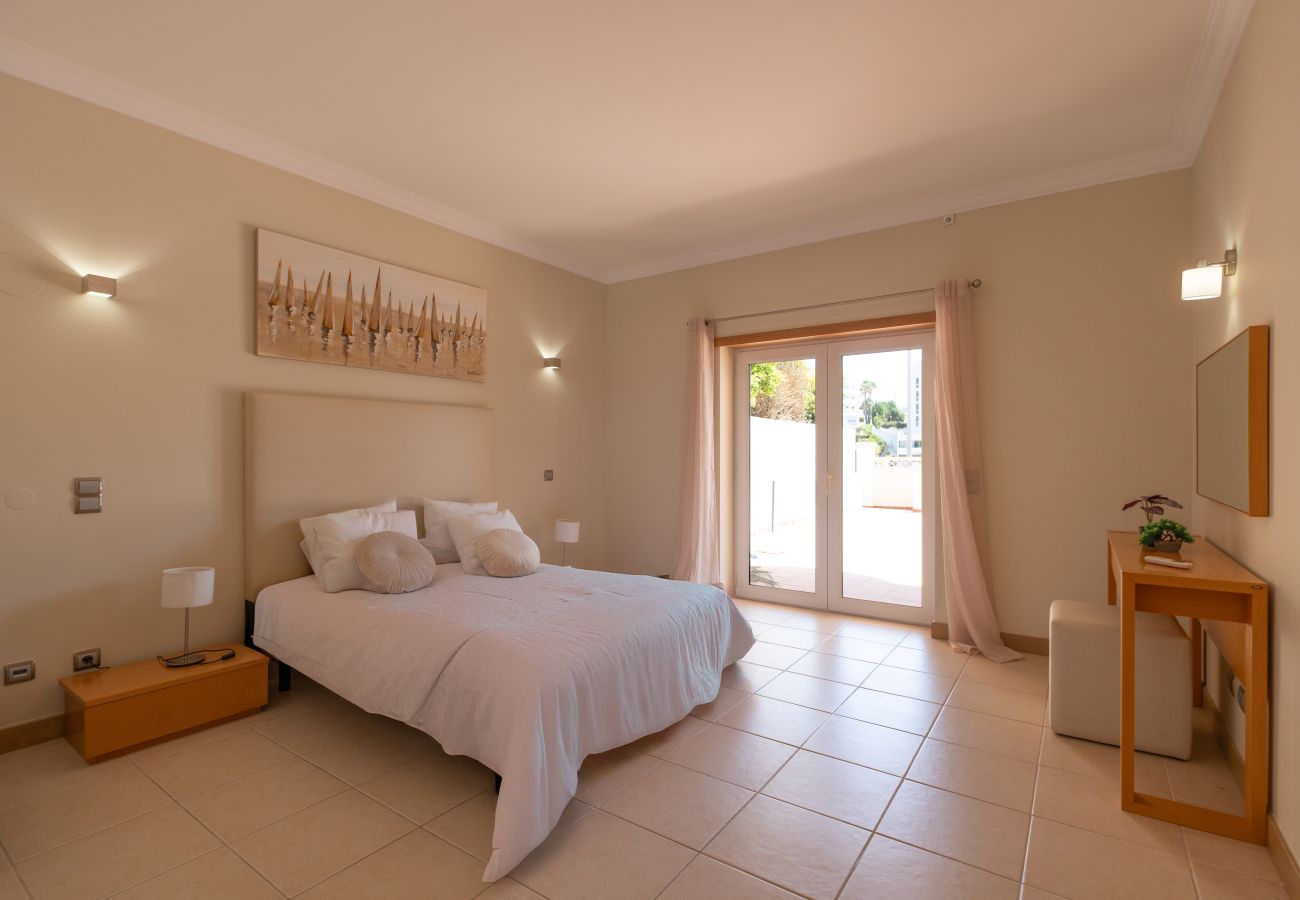 House in Lagos - Vila Limoeiro
